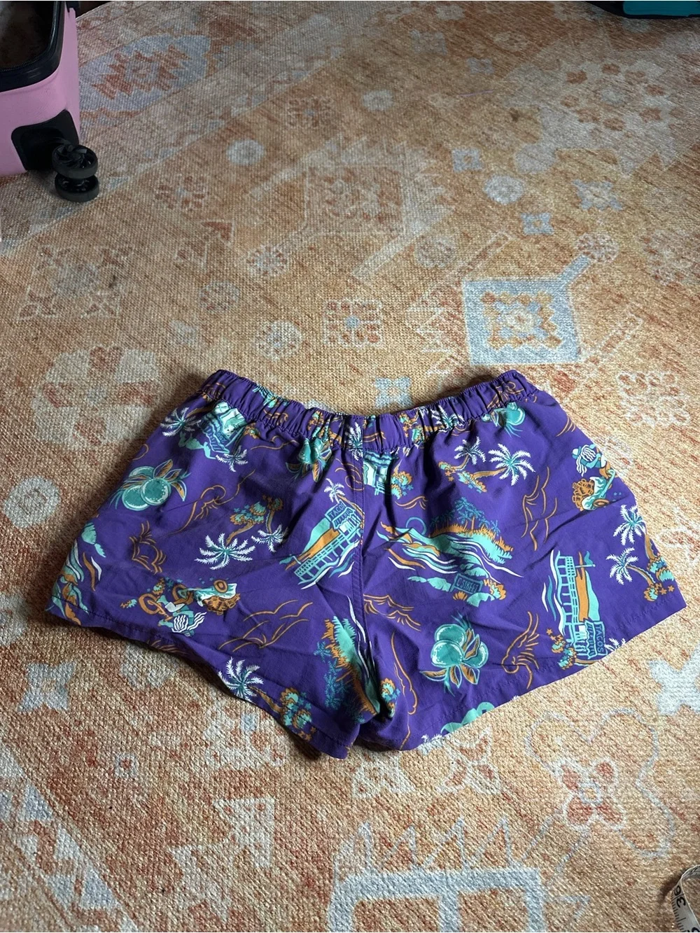 Patagonia Women’s Barely Baggies shorts C Street Purple Style #57042 size Medium - Picture 3 of 7